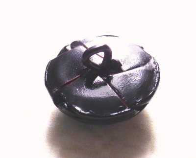 画像3: 本皮革ボタン  洗練されたツヤ有　高級な金属足　バスケットボール型　濃茶色　100Ｍ-3