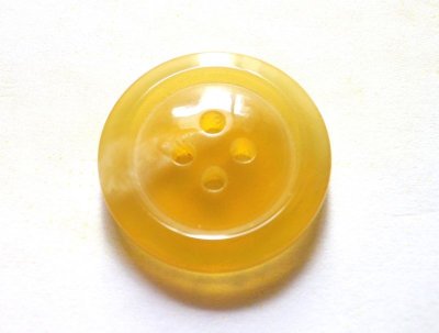 画像1: 最高級本水牛ボタン  オリジナル型　超貴重なベージュ色　ツヤ有り　No.1024-LB