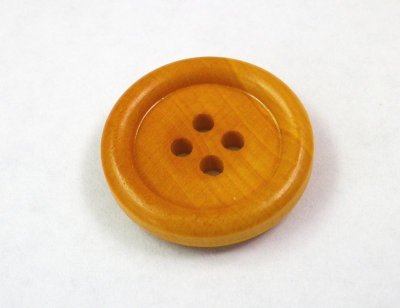 画像2: 本ツゲの木ボタン　ウレタン加工済 4穴　定番の型