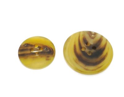 画像6: 本水牛ボタン つや消しの貴重な薄い茶色  No.955H-LMB　コート専用普通穴バージョン