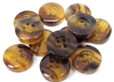 画像7: 本水牛釦　シャツ(1)着分 4mm厚みの高級品　ツヤの貴重な茶色   B-811-4mm