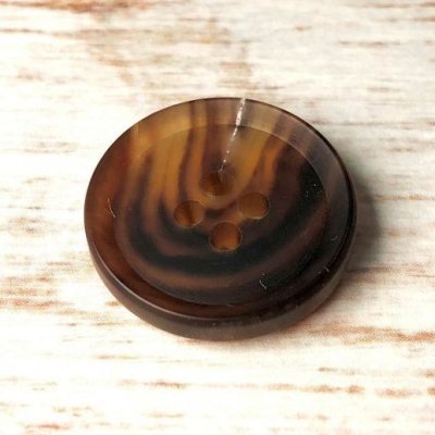 画像2: 本水牛ボタン  縁が細いオリジナル型　スーツに最適　シックなマット仕上げ　貴重な茶色　1056
