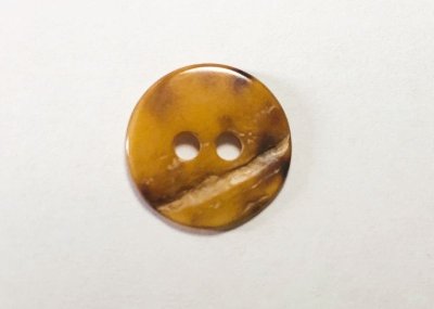 画像3: 珍しいシックな輝き　透明感あるべっ甲色の貝ボタン　BMS-102BE