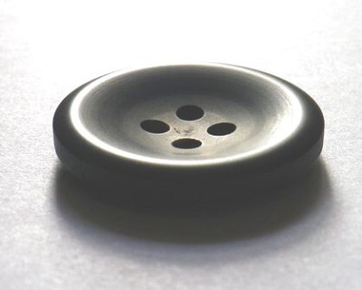 画像6: 本水牛ボタン  スーツ(1)着分   4穴 半ツヤ 黒色 優しいライン No.510