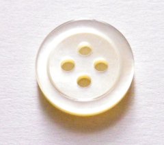 最高級 白蝶貝 貝ボタン  定番のNo.17型　4穴 SH-117