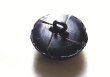 画像3: 本皮革ボタン  洗練されたツヤ有　高級な金属足　バスケットボール型　黒色　100Ｍ-4 (3)