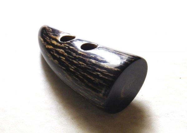 画像5: 本水牛ダッフルボタン　No.500　35mm , 55mm　 皮つき (5)
