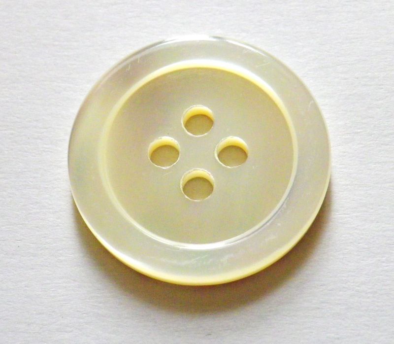 高瀬貝ボタン｜一番使いやすい貝ボタン定番の17型 貝ボタン専門工場
